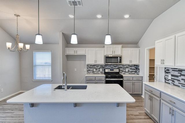 6805 NW 157th Terrace, Edmond, OK 73013