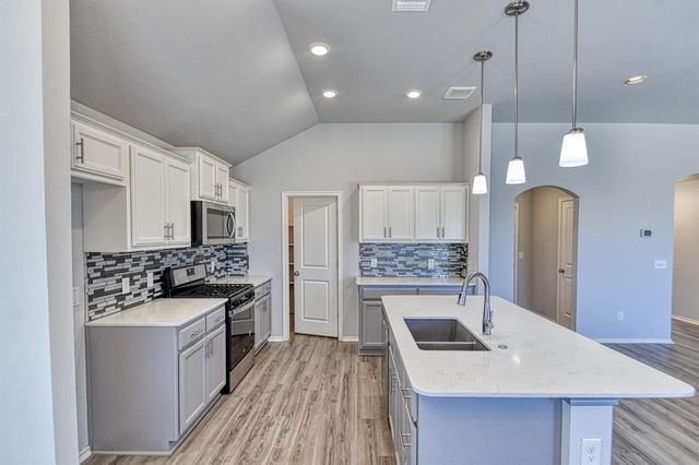 6805 NW 157th Terrace, Edmond, OK 73013