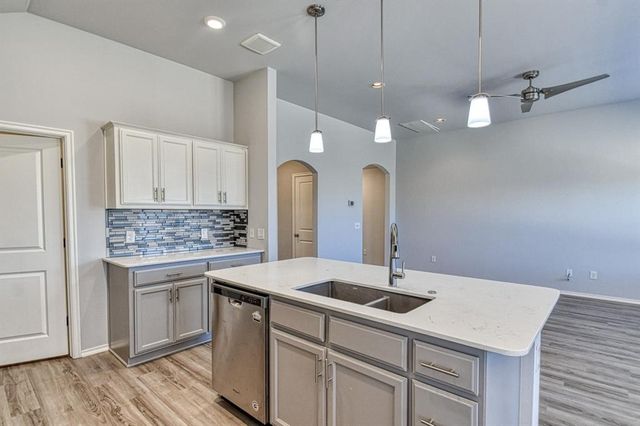 6805 NW 157th Terrace, Edmond, OK 73013