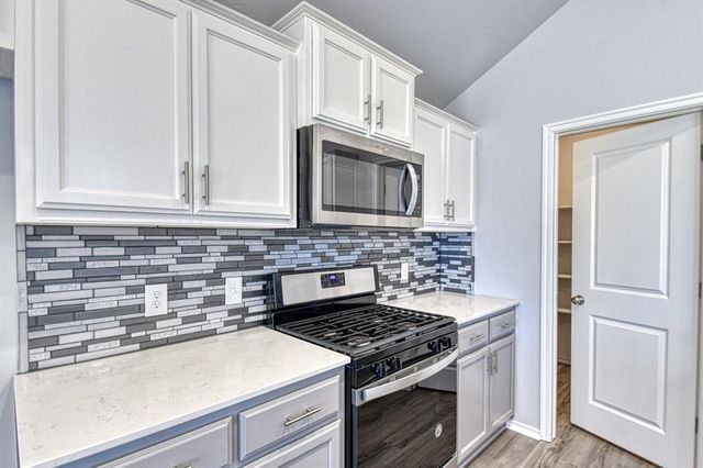 6805 NW 157th Terrace, Edmond, OK 73013