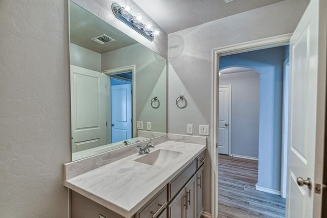 6805 NW 157th Terrace, Edmond, OK 73013