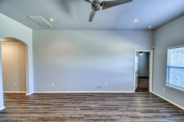 6805 NW 157th Terrace, Edmond, OK 73013