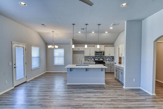 6805 NW 157th Terrace, Edmond, OK 73013