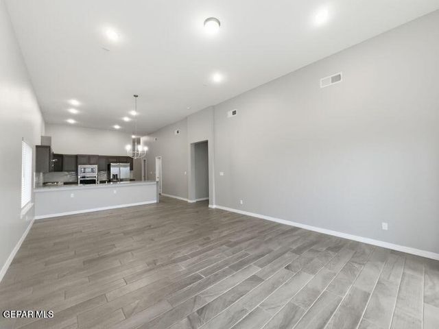 11365 Hidalgo Drive, Socorro, TX 79927