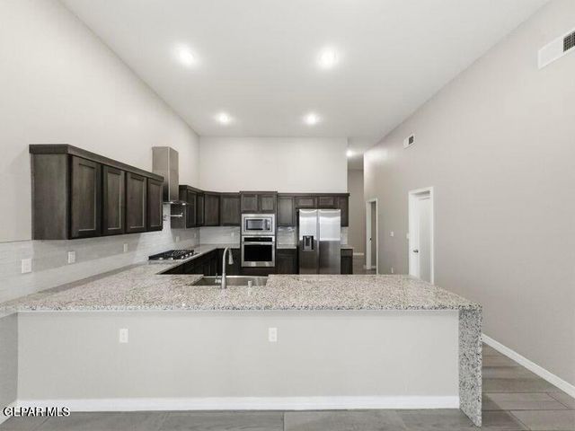 11365 Hidalgo Drive, Socorro, TX 79927