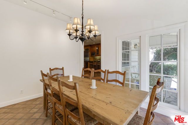 11951 Landale Street, Studio City (los Angeles), CA 91607