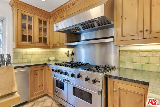 11951 Landale Street, Studio City (los Angeles), CA 91607