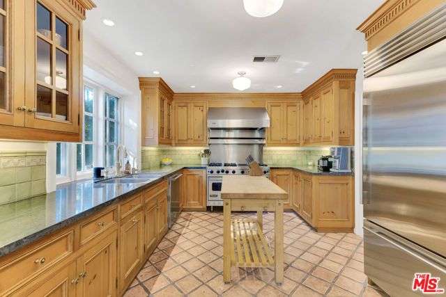 11951 Landale Street, Studio City (los Angeles), CA 91607