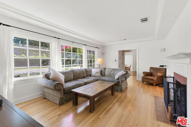 11951 Landale Street, Studio City (los Angeles), CA 91607