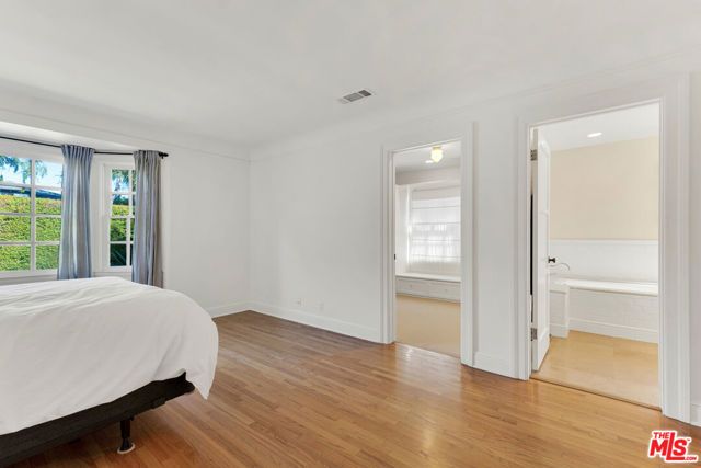 11951 Landale Street, Studio City (los Angeles), CA 91607