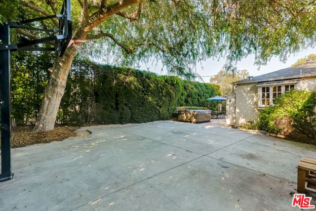 11951 Landale Street, Studio City (los Angeles), CA 91607