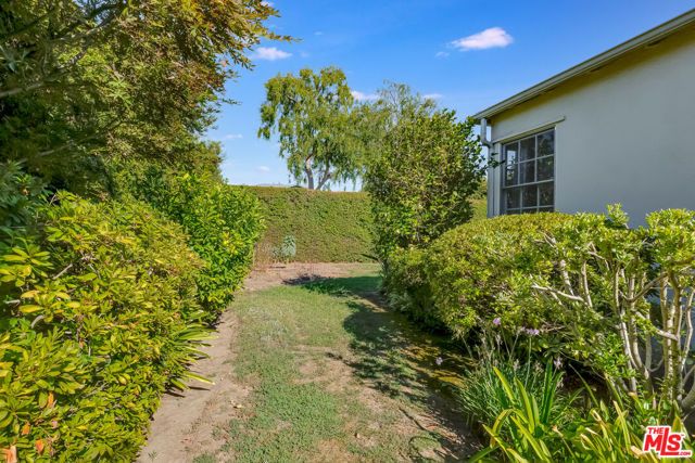 11951 Landale Street, Studio City (los Angeles), CA 91607