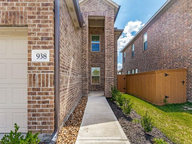 938 Mockingbird Passage Drive, Beasley, TX 77417