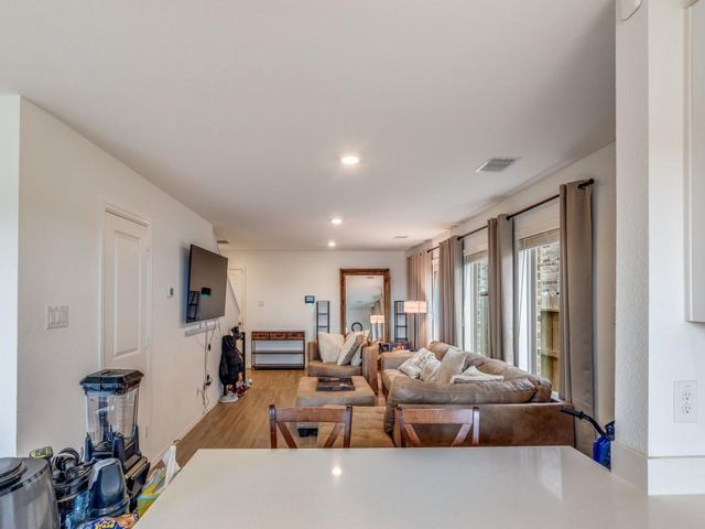 938 Mockingbird Passage Drive, Beasley, TX 77417