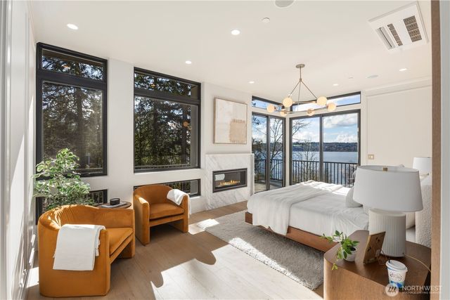 7116 NE 119th Lane, Kirkland, WA 98034