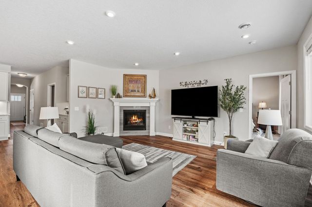 10733 28th Street NE, Saint Michael, MN 55376