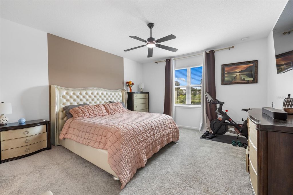 Image 21 of property listing at 783 LITTLE CLOUD PLACE, Valrico, FL 33594