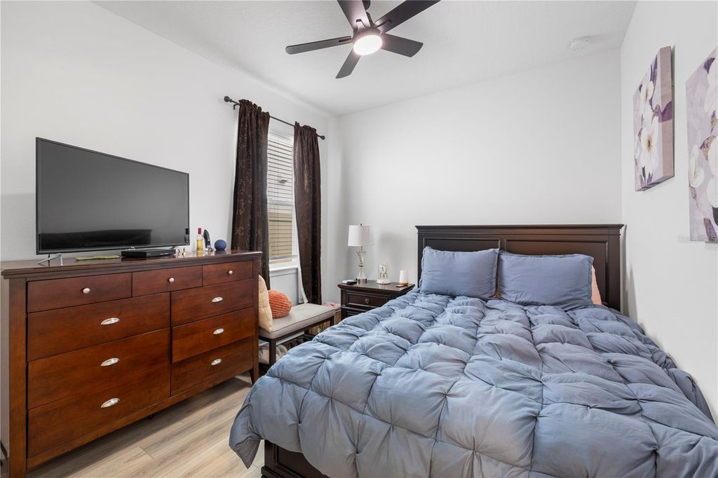 Image 30 of property listing at 783 LITTLE CLOUD PLACE, Valrico, FL 33594