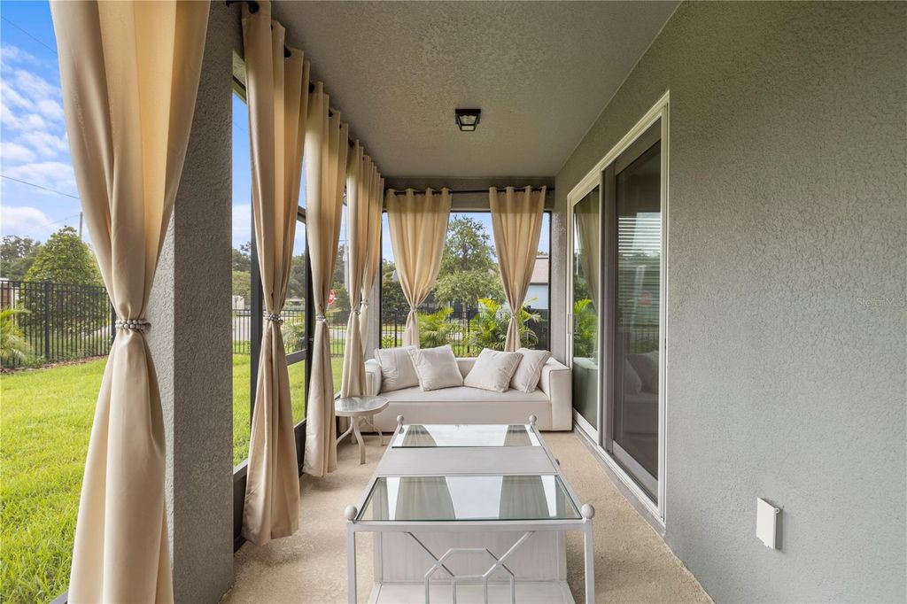 Image 34 of property listing at 783 LITTLE CLOUD PLACE, Valrico, FL 33594