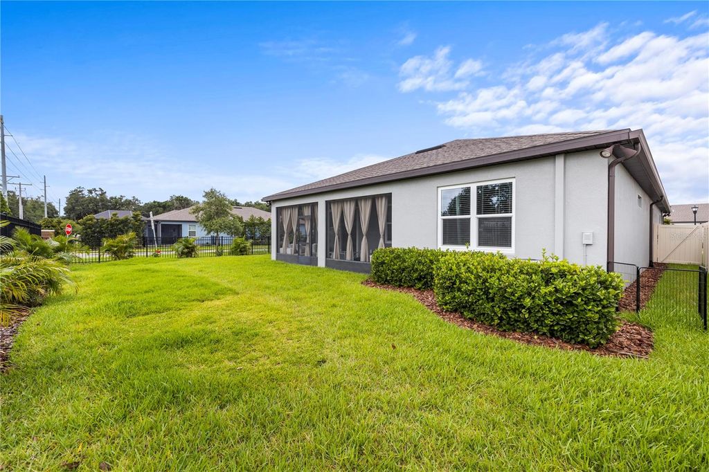 Image 37 of property listing at 783 LITTLE CLOUD PLACE, Valrico, FL 33594