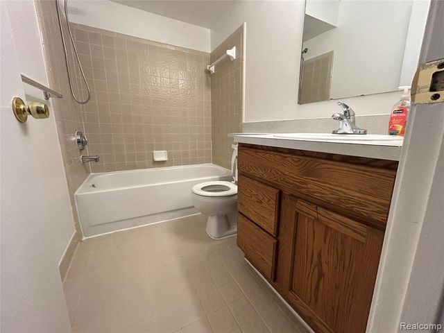 34690 Clarkson Drive 27, Fraser, MI 48026