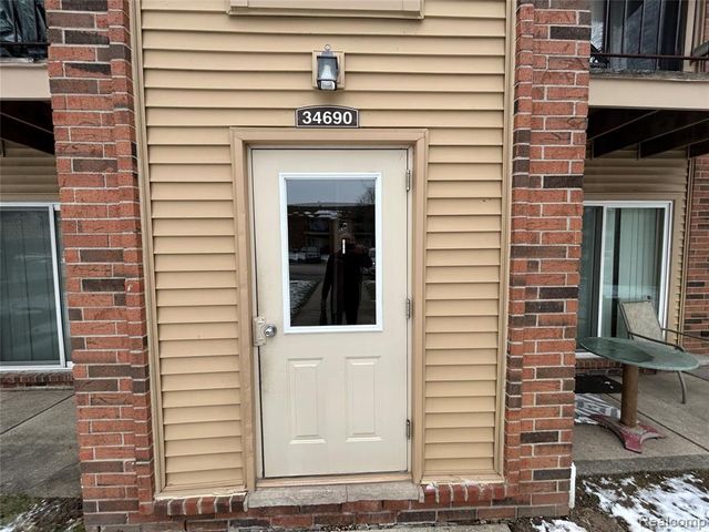 34690 Clarkson Drive 27, Fraser, MI 48026