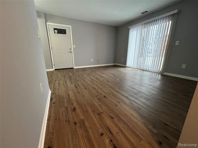 34690 Clarkson Drive 27, Fraser, MI 48026