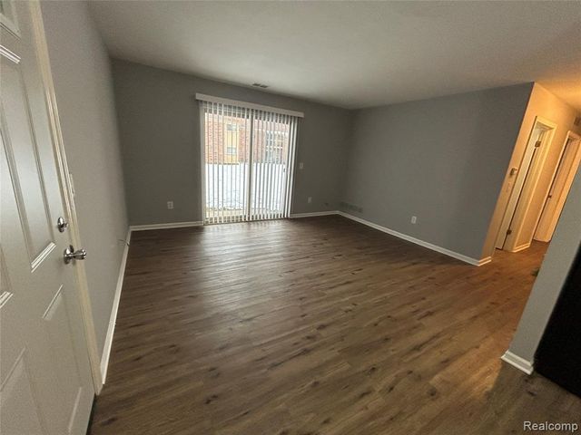 34690 Clarkson Drive 27, Fraser, MI 48026