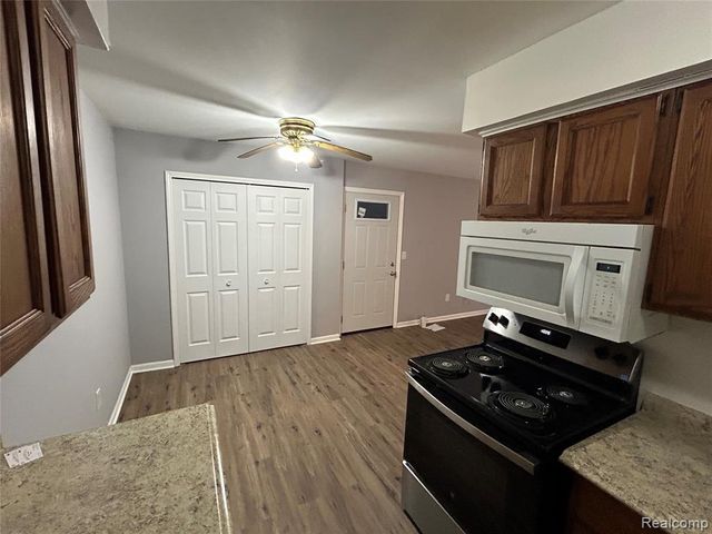 34690 Clarkson Drive 27, Fraser, MI 48026