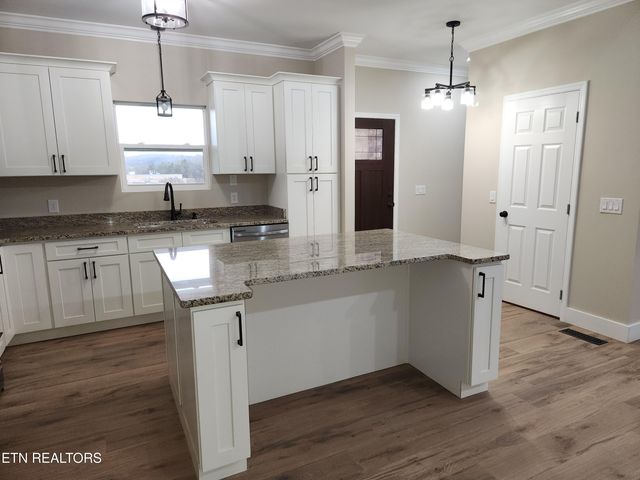 194 W West Park Circle, Decatur, TN 37322