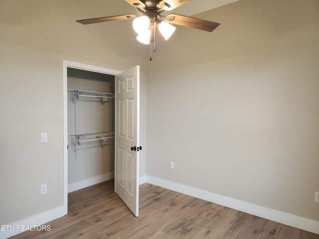 194 W West Park Circle, Decatur, TN 37322