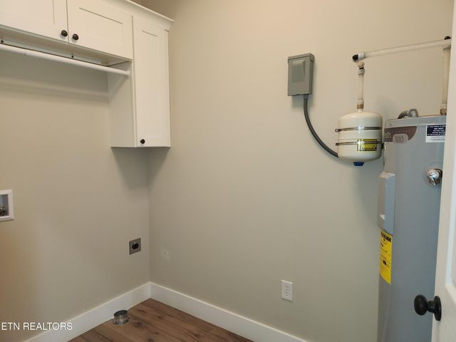 194 W West Park Circle, Decatur, TN 37322