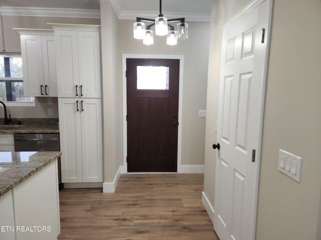 194 W West Park Circle, Decatur, TN 37322