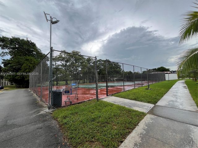 8020 N Colony Circle N 308, Tamarac, FL 33321