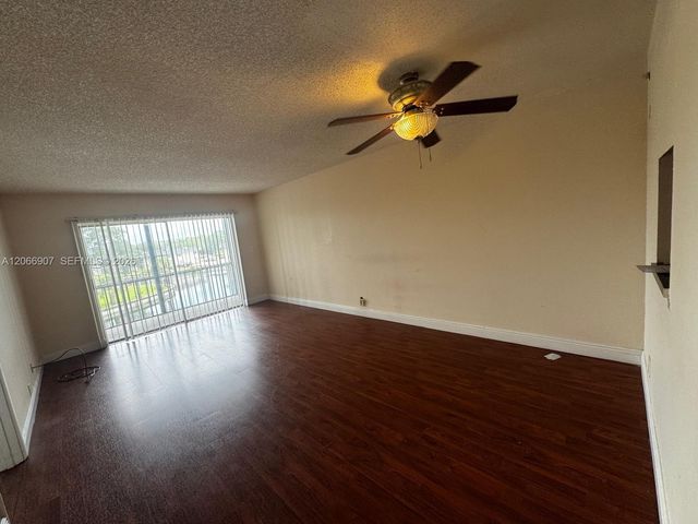 8020 N Colony Circle N 308, Tamarac, FL 33321