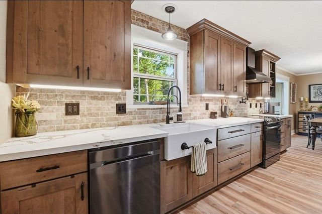 486 Hickory Creek Road, Bellville, TX 77418