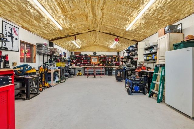 486 Hickory Creek Road, Bellville, TX 77418