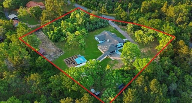 486 Hickory Creek Road, Bellville, TX 77418