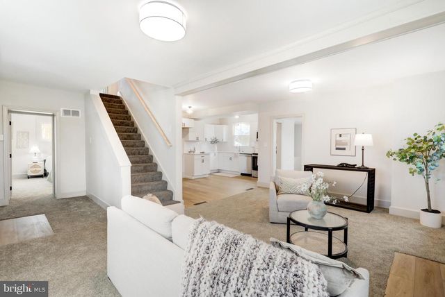 1965 GREENBRIAR RD, York, PA 17404