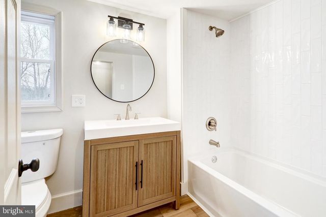 1965 GREENBRIAR RD, York, PA 17404