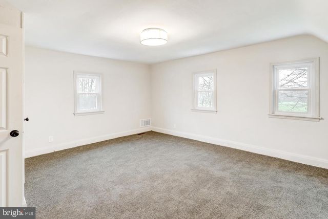 1965 GREENBRIAR RD, York, PA 17404