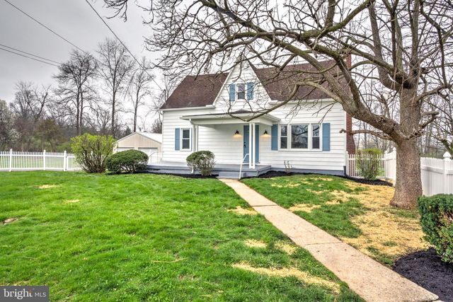 1965 GREENBRIAR RD, York, PA 17404