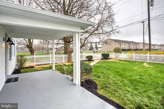 1965 GREENBRIAR RD, York, PA 17404