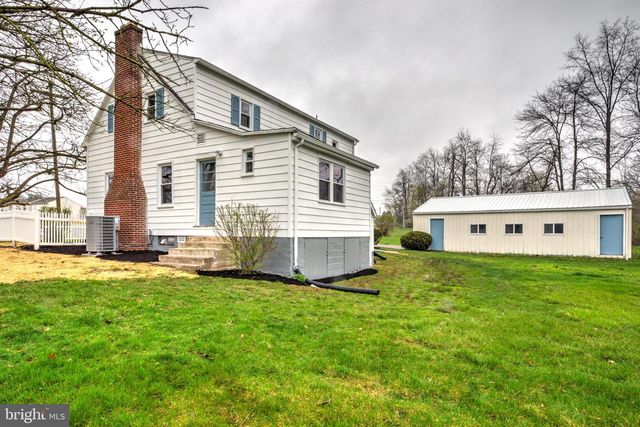 1965 GREENBRIAR RD, York, PA 17404