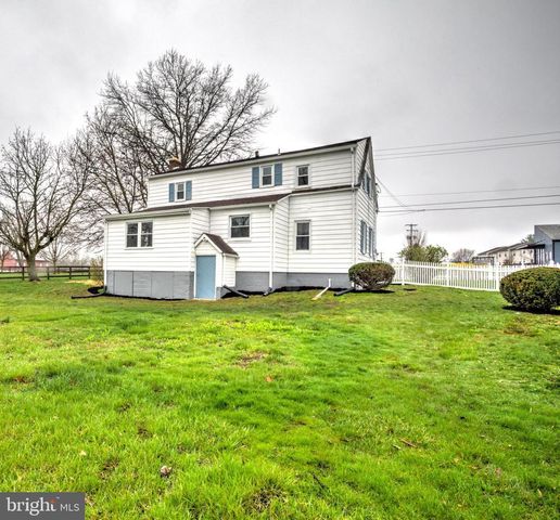 1965 GREENBRIAR RD, York, PA 17404