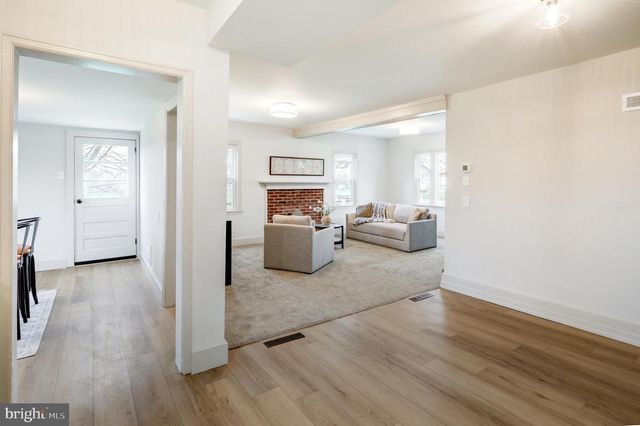 1965 GREENBRIAR RD, York, PA 17404