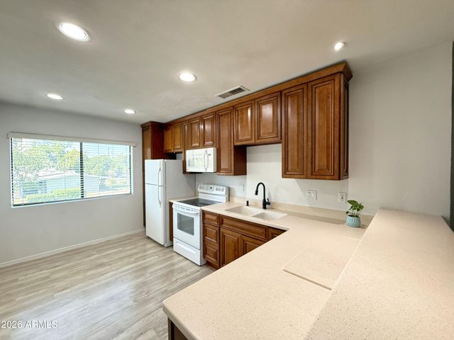 749 E Montebello Avenue 233, Phoenix, AZ 85014