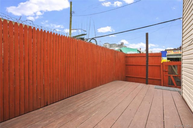 152 Miller Avenue, Brooklyn, NY 11207