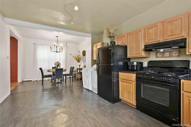 152 Miller Avenue, Brooklyn, NY 11207