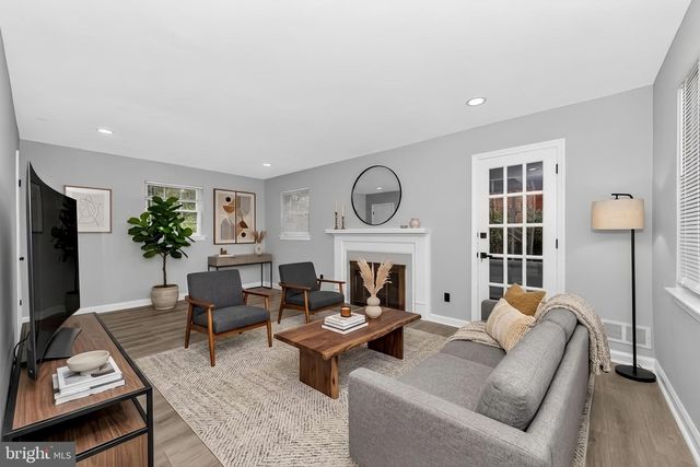 2416 LAKE AVE, Landover, MD 20785